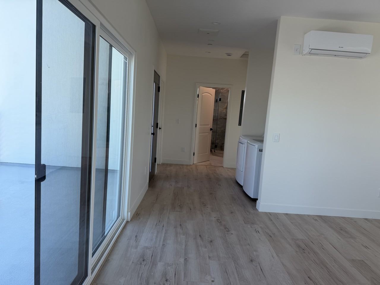7538 Cozycroft Ave #NA - Photo 2 of 15