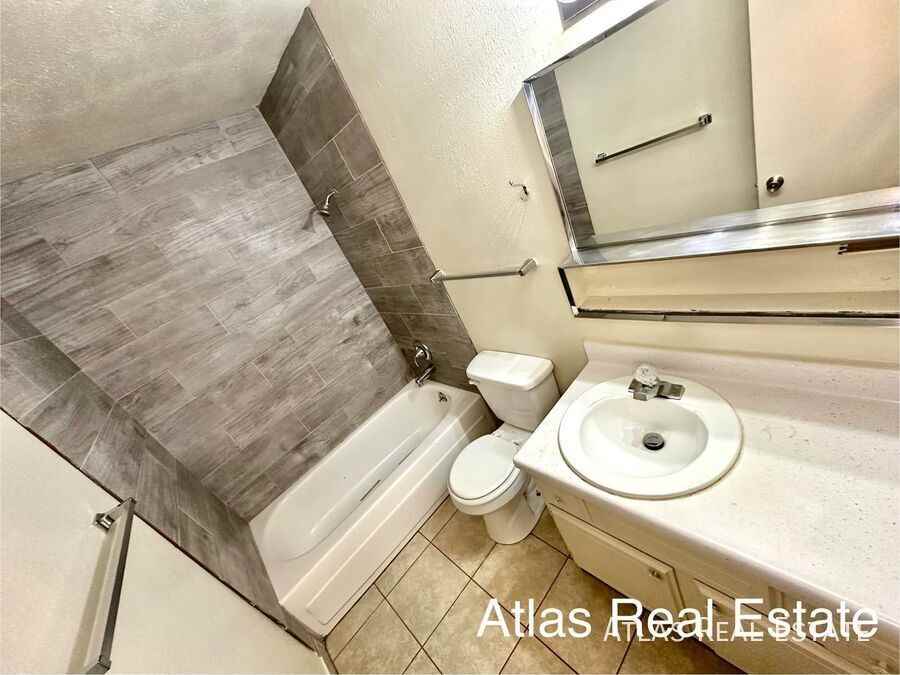 3022 W Bijou St #D1 - Photo 7 of 12