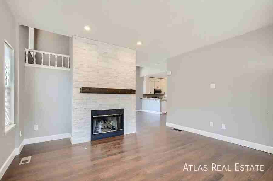 19155 E Molly Ave - Photo 2 of 14