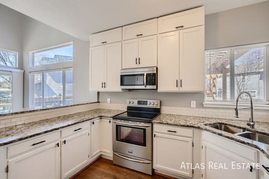 19155 E Molly Ave - Photo 4 of 14