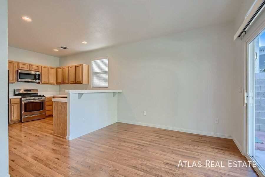 9278 Shellmont Ct - Photo 7 of 33