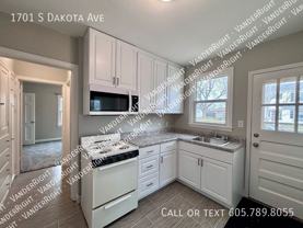 1701 S Dakota Ave - Photo 1 of 1