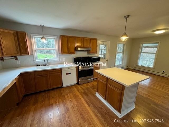 841 Eastern Ave - Photo 3 of 18