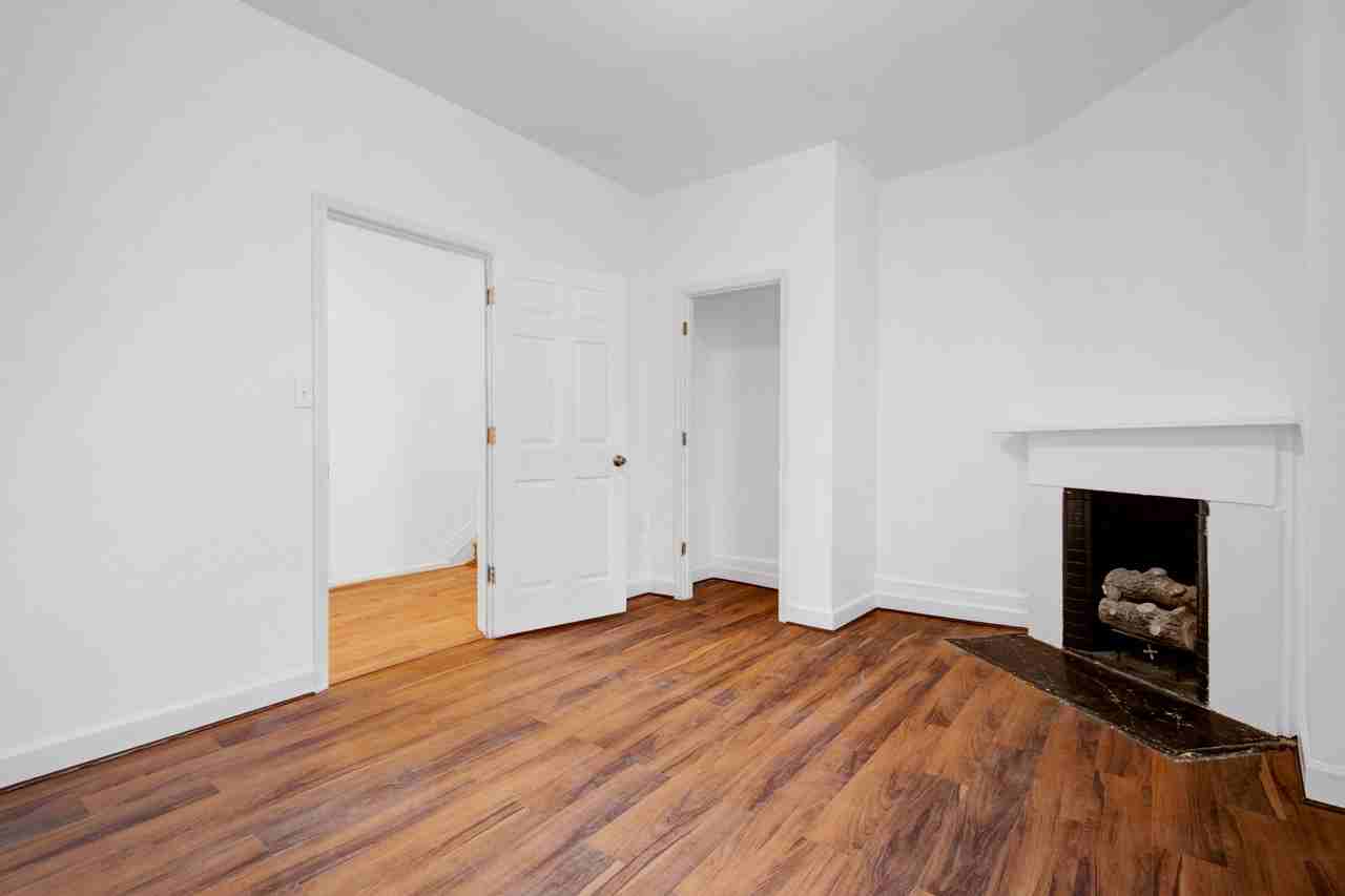 739 Morton St Nw - Photo 4 of 18