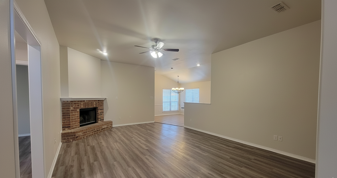 6704 84th St - Photo 3 of 21