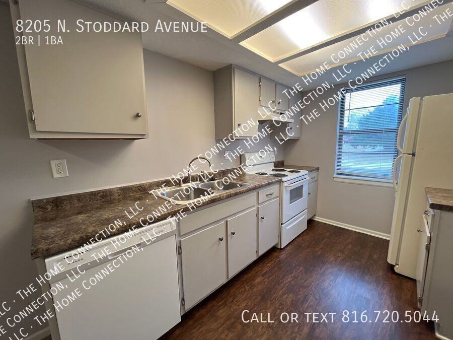 8205 N Stoddard Ave - Photo 4 of 16