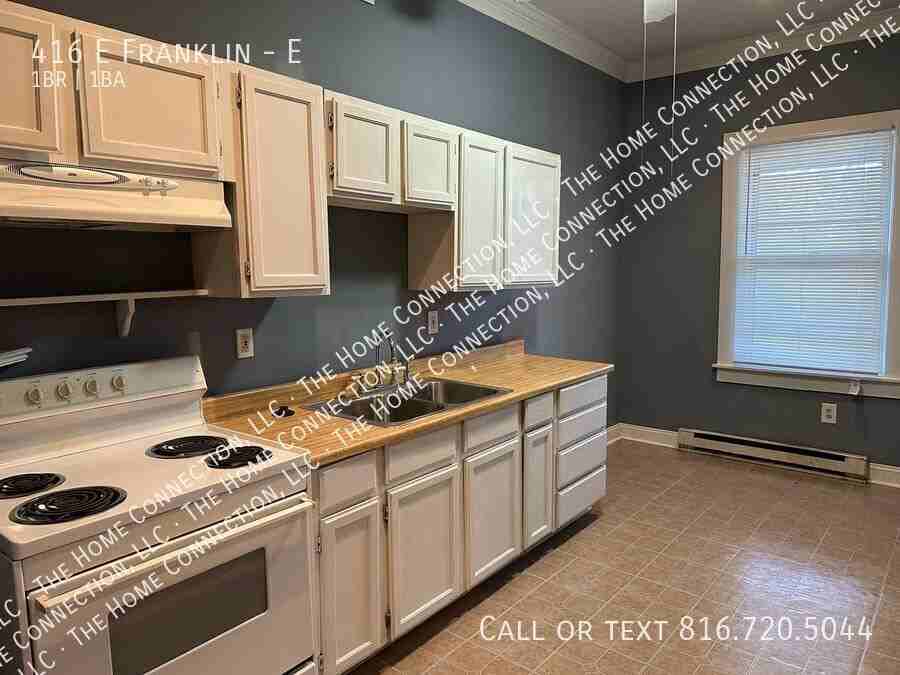 416 E Franklin St #E - Photo 4 of 14