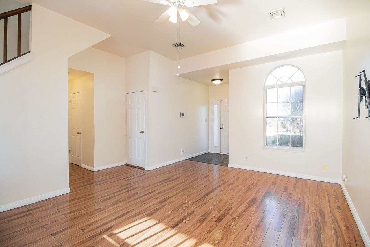 6280 Spring Knoll Dr - Photo 5 of 29