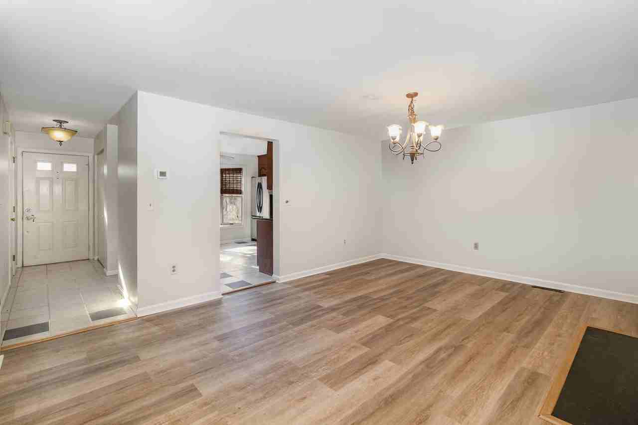 2039F Raleigh Rd - Photo 3 of 27