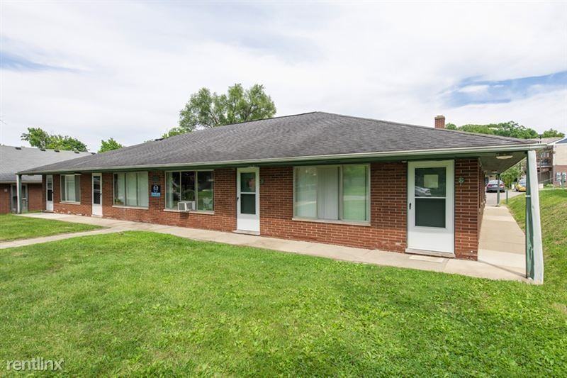 1019 Arbordale St #3 - Photo 2 of 3