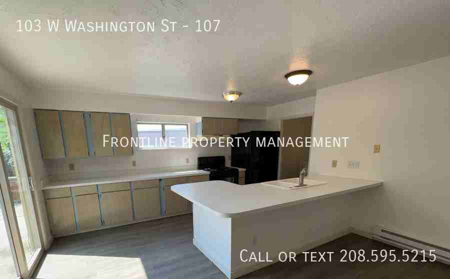 103 W Washington St #107 - Photo 6 of 16