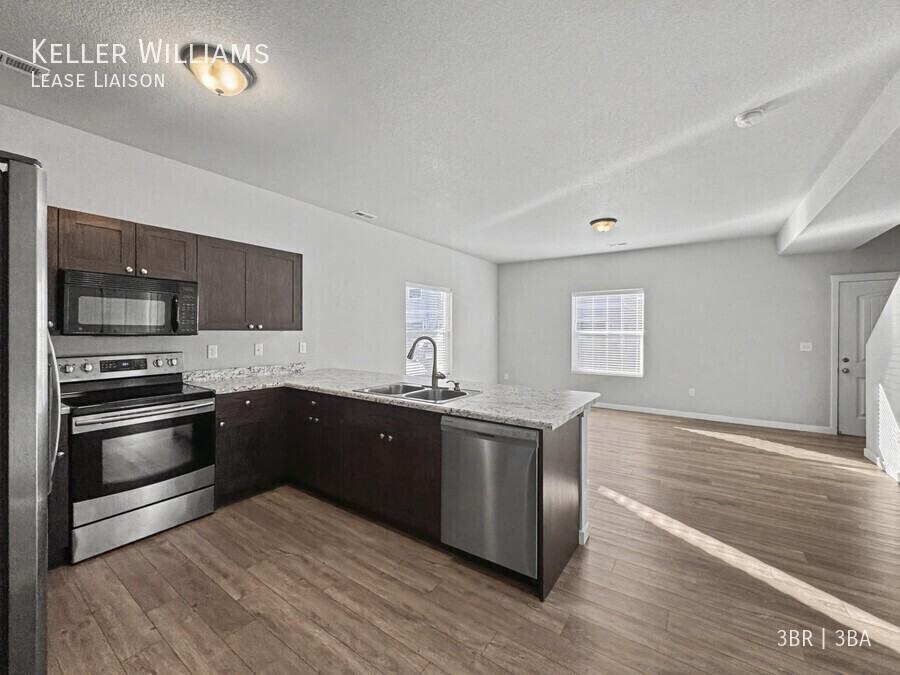 4668 Ports Down Ln - Photo 5 of 21