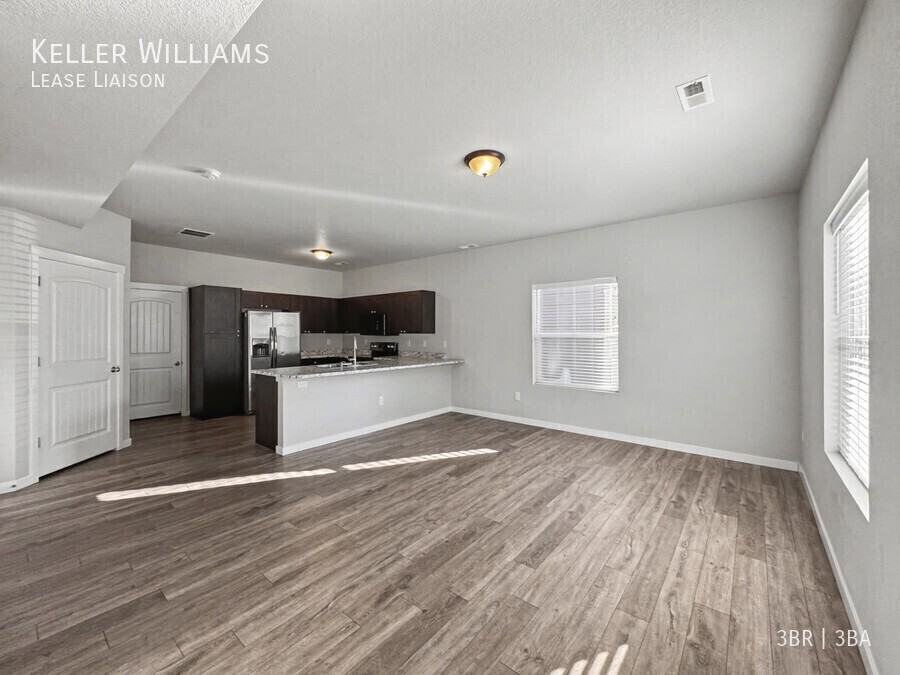 4668 Ports Down Ln - Photo 6 of 21