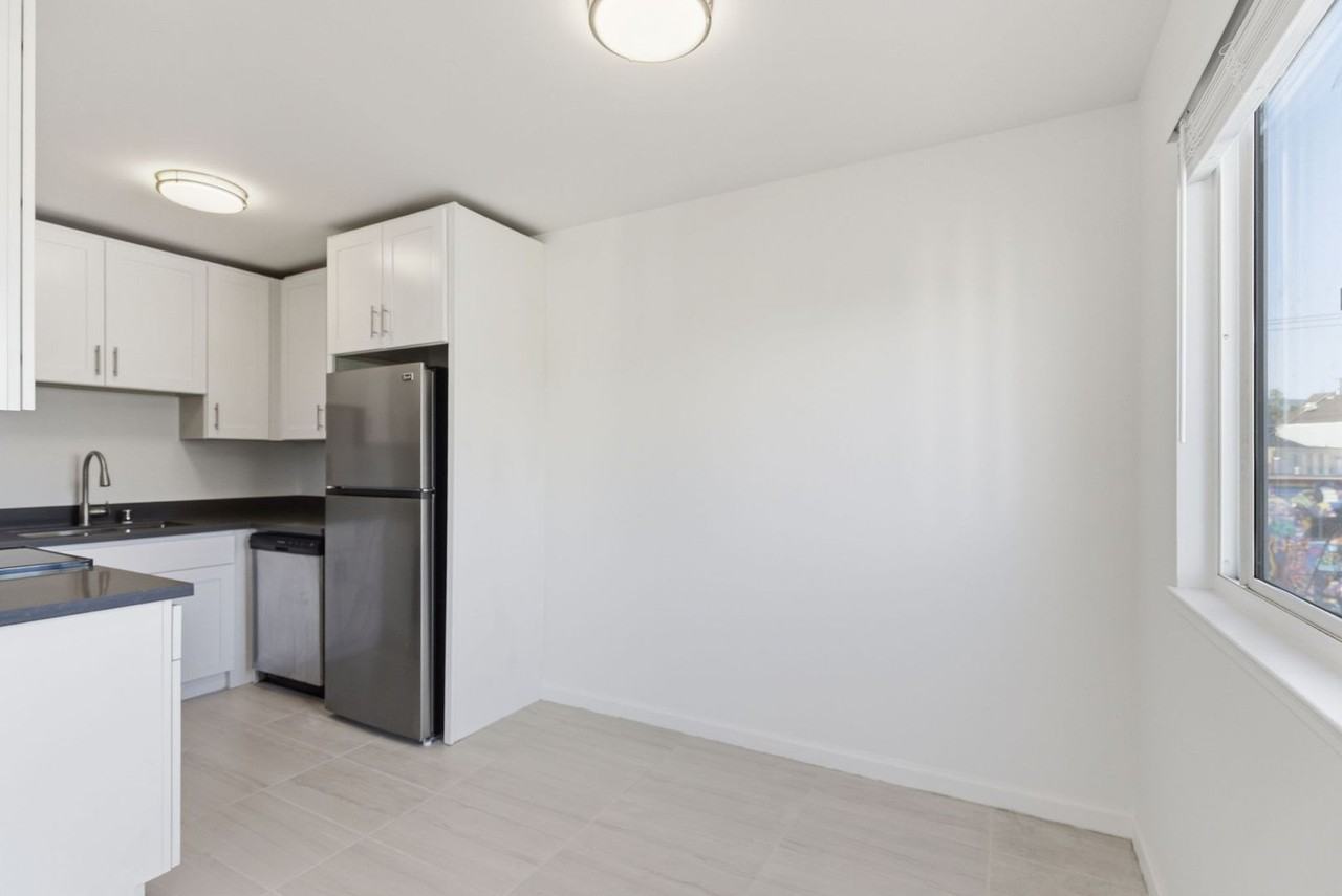 3571 16th St #12 - Photo 7 of 28