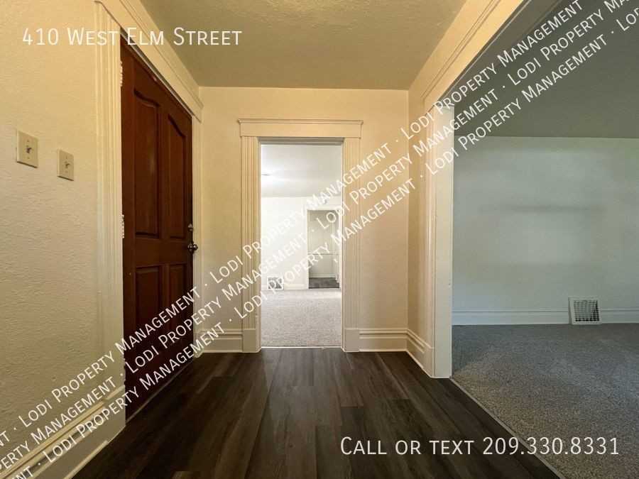 410 W Elm St - Photo 6 of 35