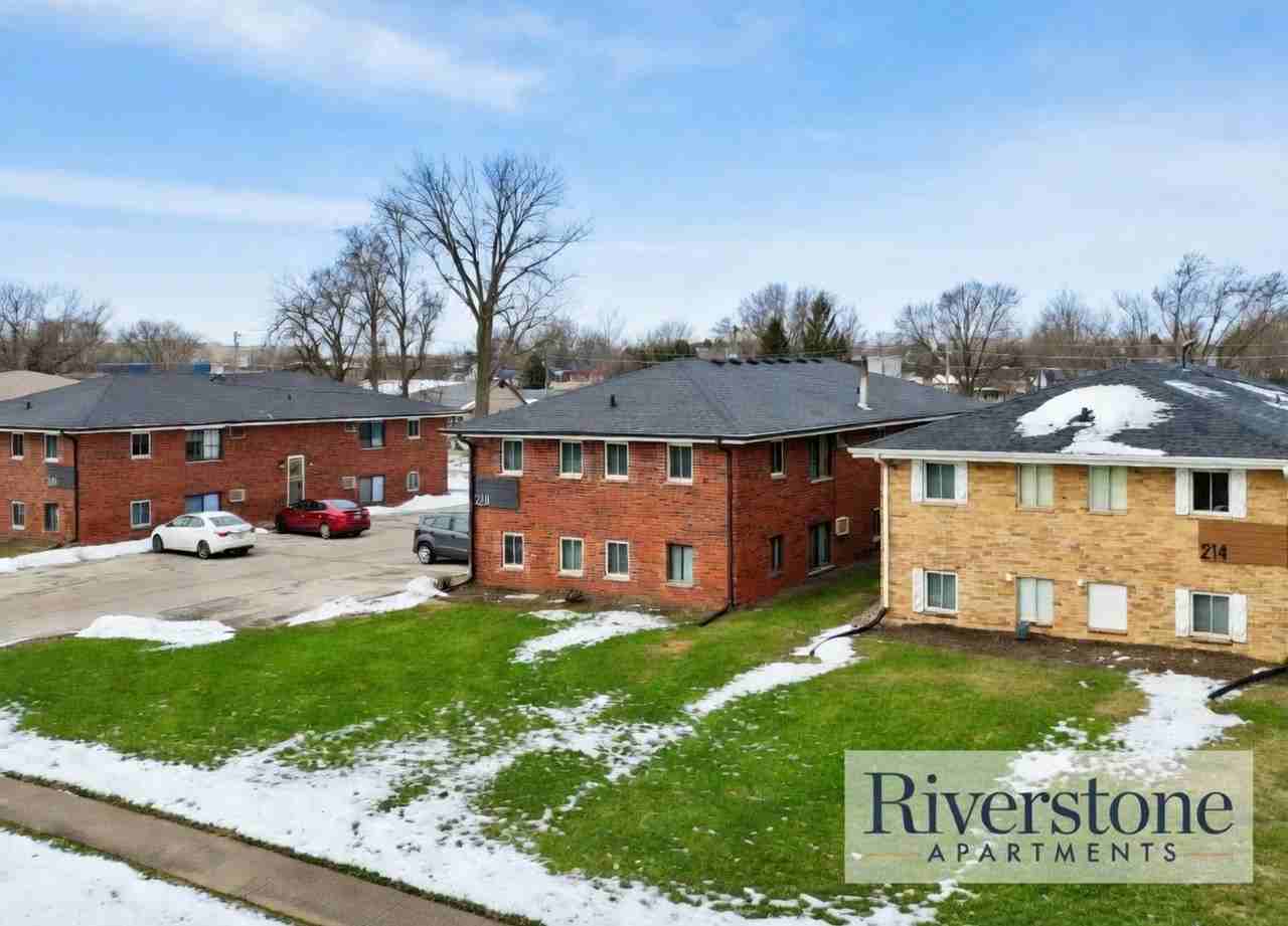 Riverstone Apartments - Photo 3 of 5