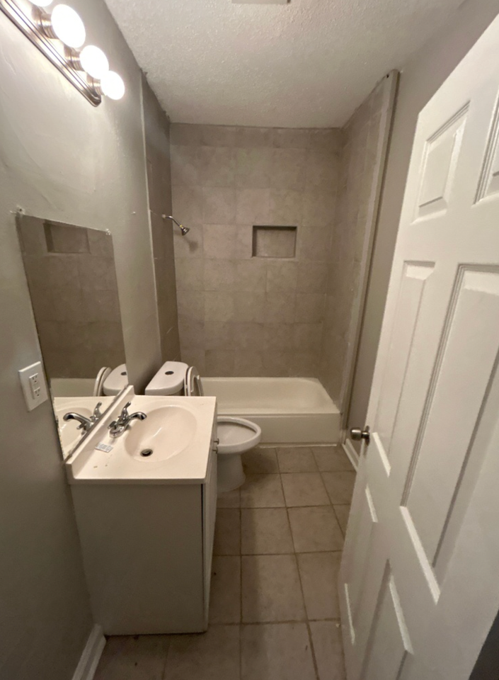 2100 Stovall Ave - Photo 7 of 11