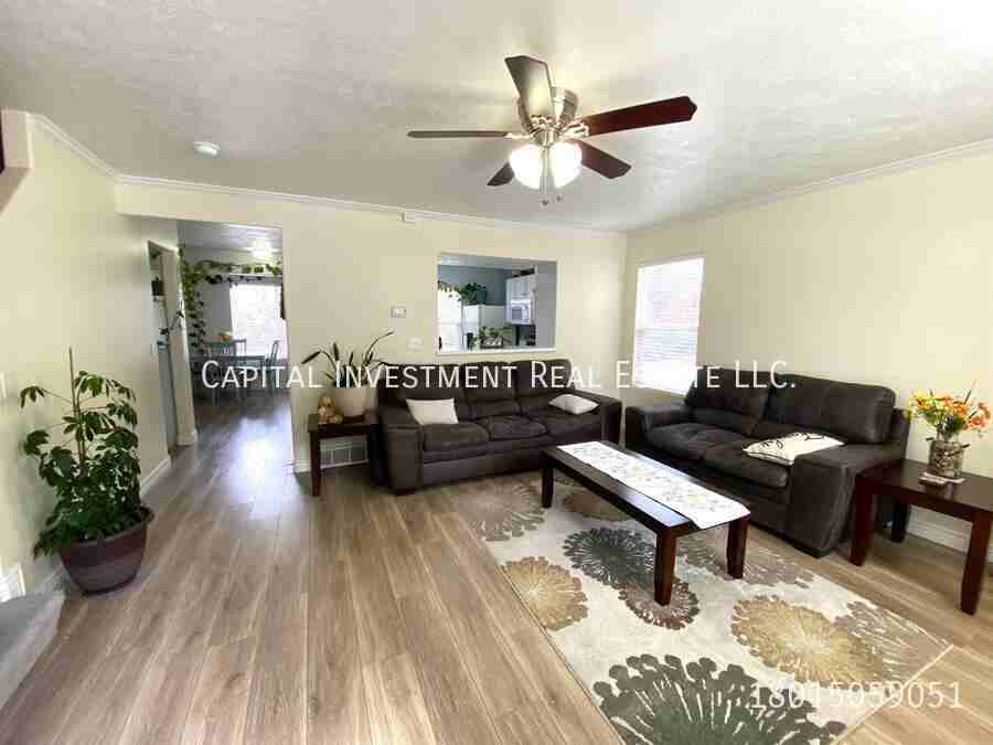 403 E Braidhill Dr - Photo 2 of 19