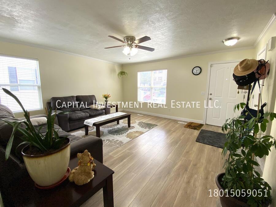 403 E Braidhill Dr - Photo 4 of 19