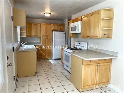 616 E 5600 S - Photo 7 of 15