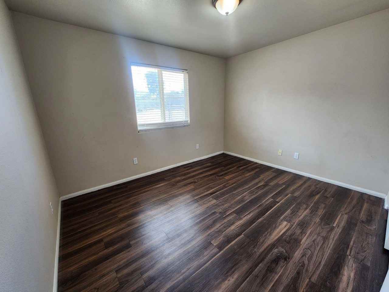 5536 Chia Ave - Photo 2 of 15