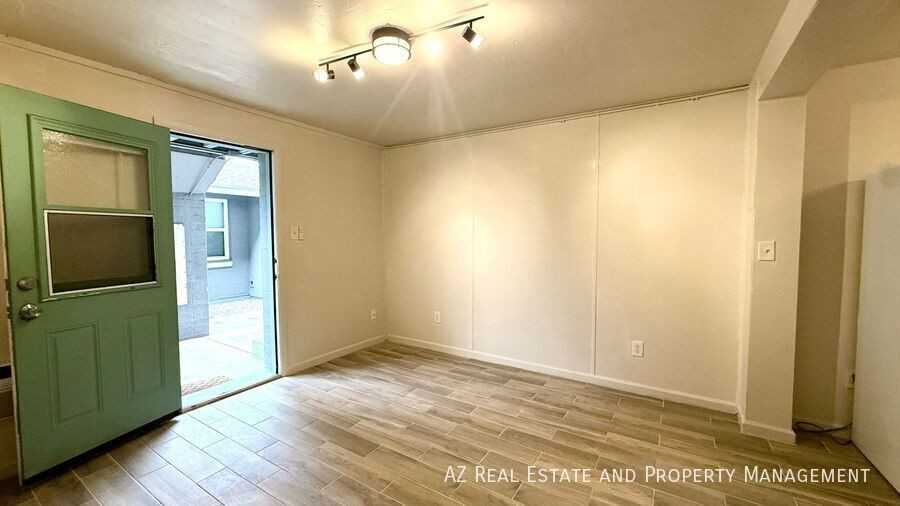 829 N 4th Ave #20 - Photo 7 of 20