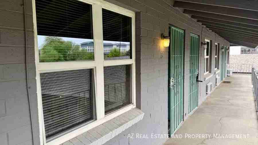 829 N 4th Ave #16 - Photo 3 of 19