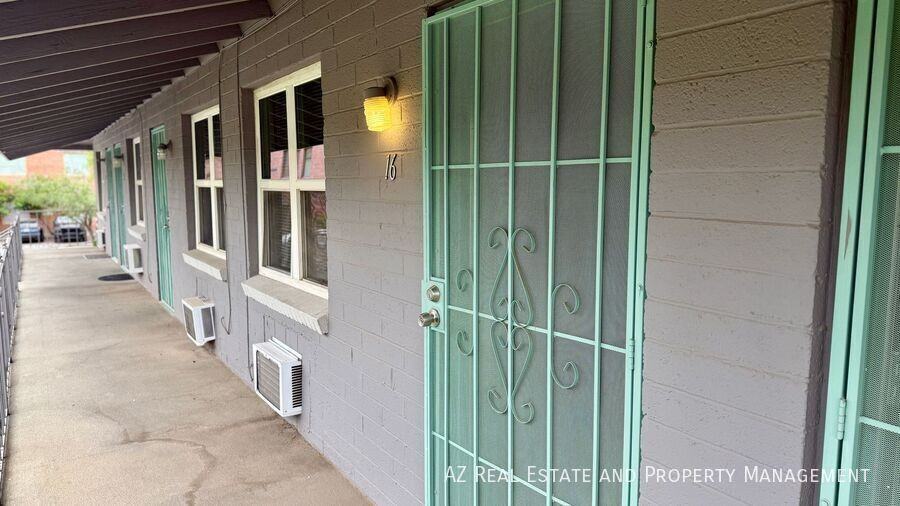 829 N 4th Ave #16 - Photo 4 of 19