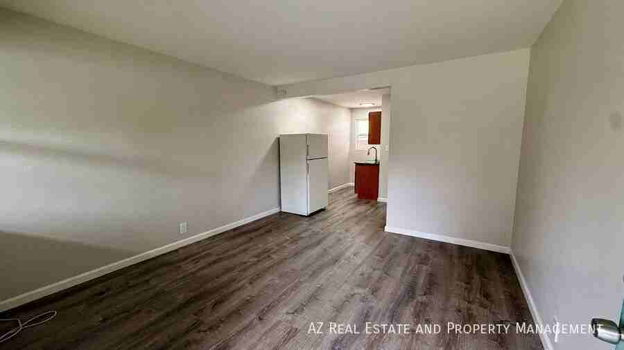 829 N 4th Ave #16 - Photo 7 of 19