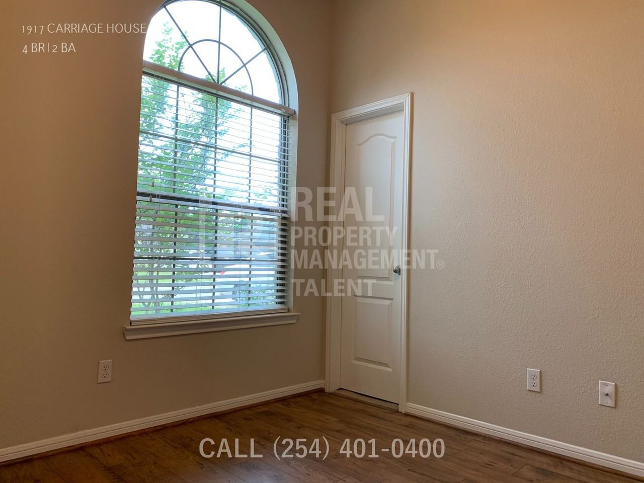 1917 Carriage House Dr - Photo 5 of 15