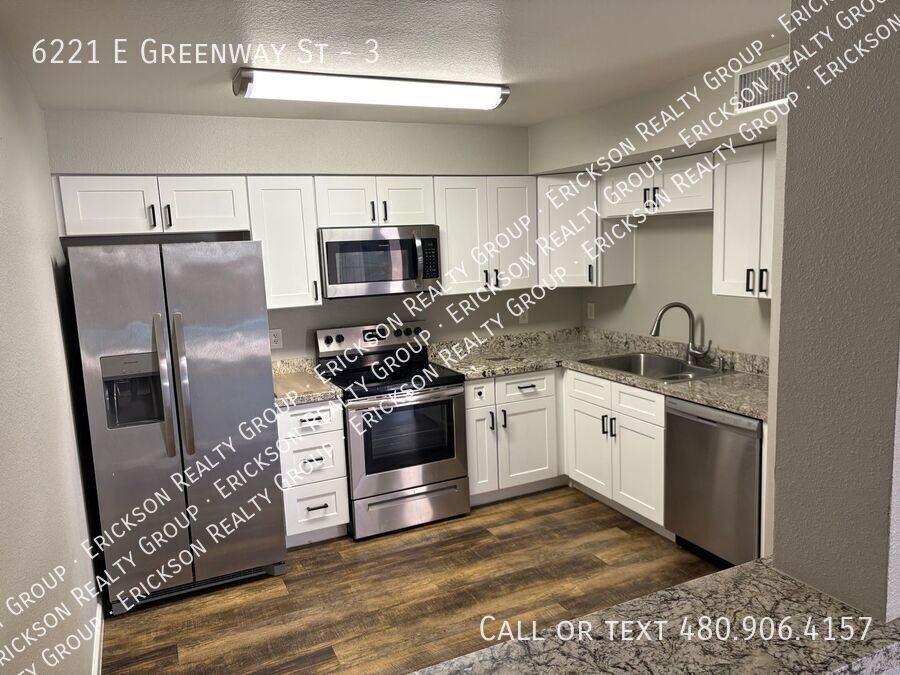 6221 E Greenway St #3 - Photo 3 of 12