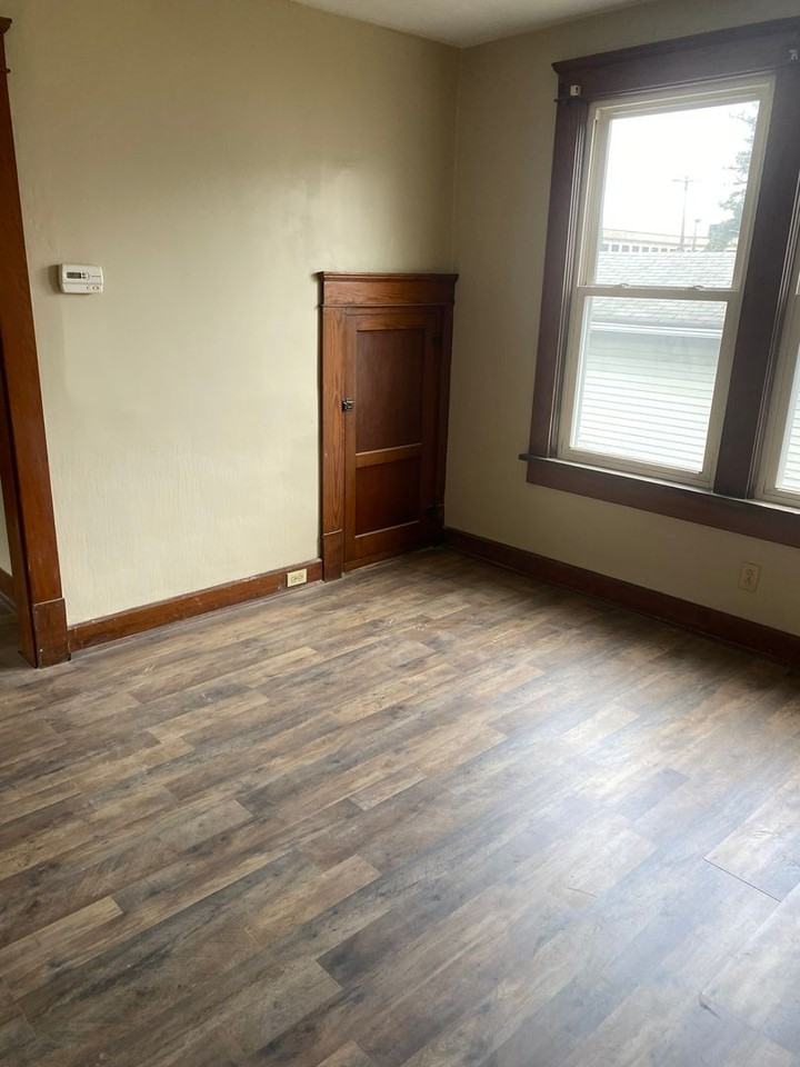 1007 Huey St - Photo 7 of 11