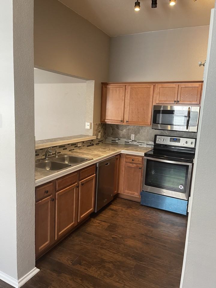 7245 Irish Valley Trl #7245 - Photo 3 of 22