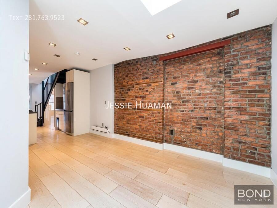 120 Mulberry St #PH8 - Photo 3 of 7