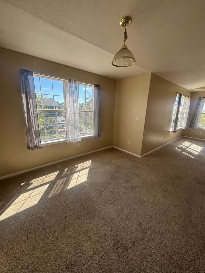 1563 Monterey Rd #F - Photo 3 of 16