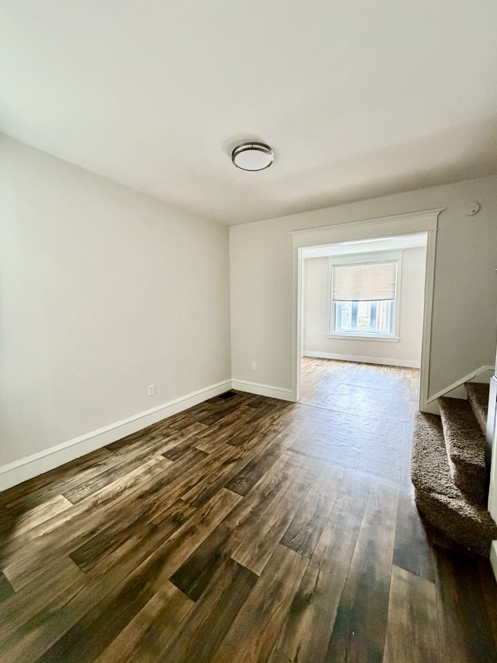 2060 E Lippincott St - Photo 3 of 16