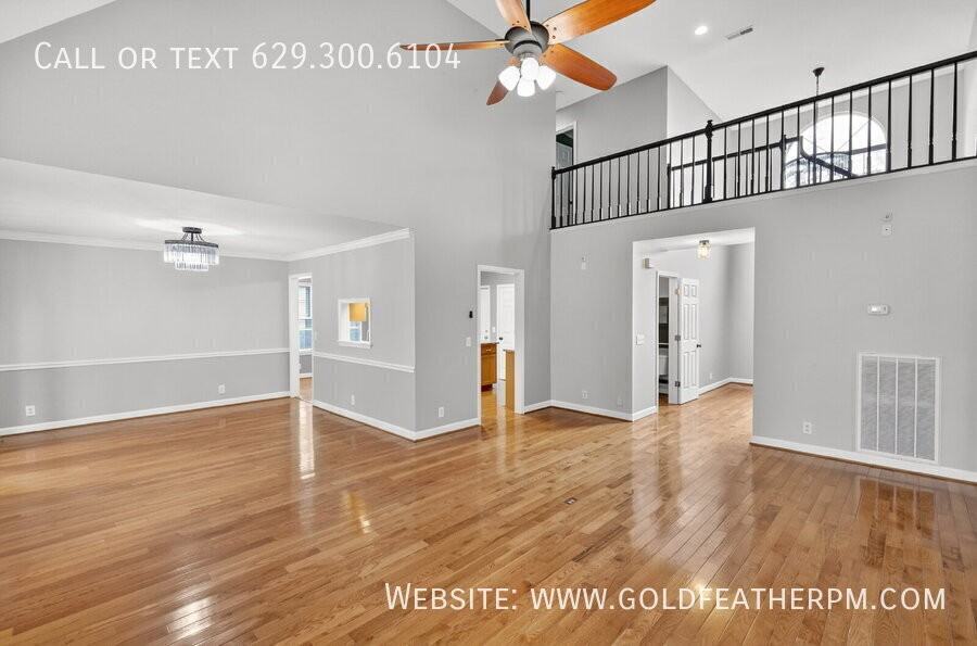 3940 Waterford Way - Photo 5 of 36