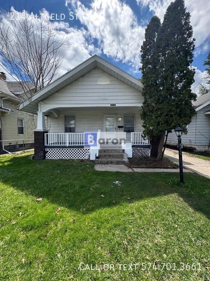 214 Altgeld St - Photo 7 of 7