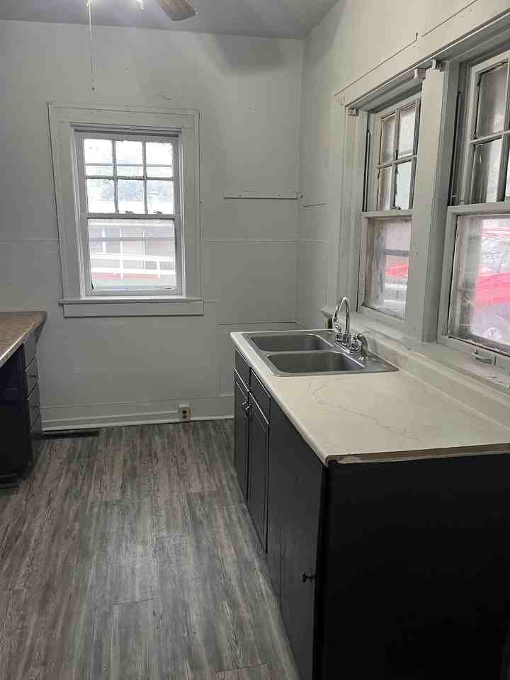 134 Grace St - Photo 3 of 13