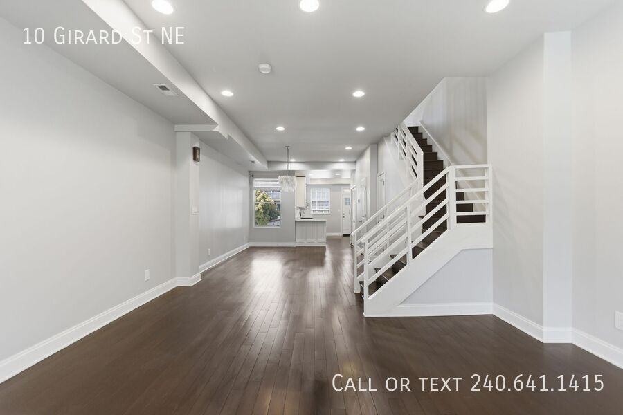 10 Girard St Ne - Photo 3 of 32