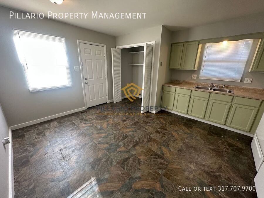 2953 N Lasalle St - Photo 3 of 16