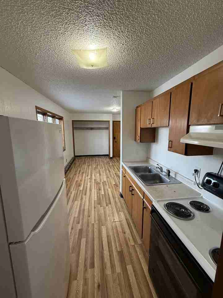 401 Slater St #2 - Photo 5 of 11