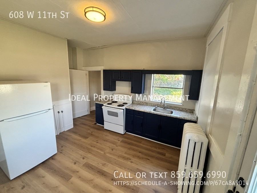 608 W 11th St - Photo 3 of 17