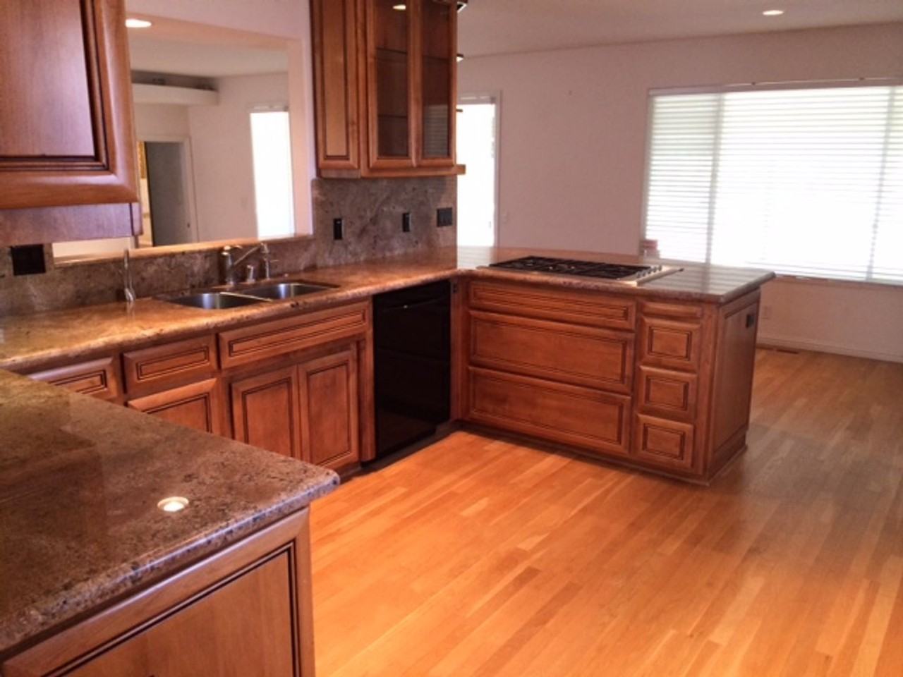 5308 Divot Cir - Photo 4 of 9