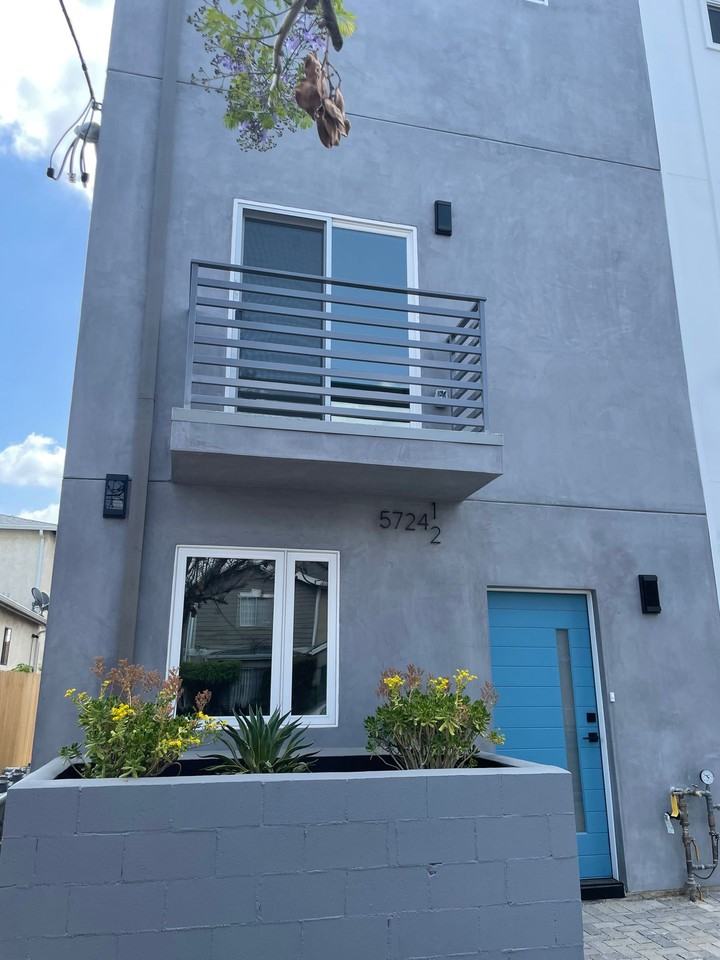 Case Townhomes - Photo 2 of 50