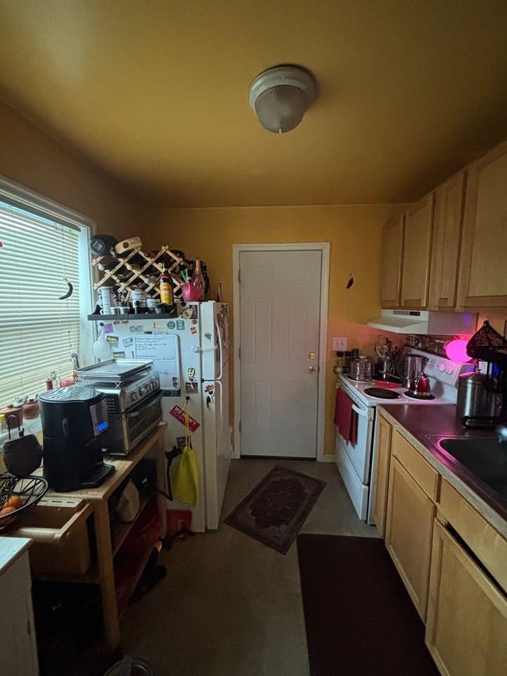 128 N Saratoga St - Photo 7 of 19