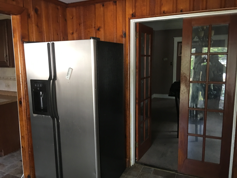 57 S Glenwood Ave - Photo 3 of 5