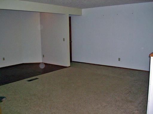 19980 Sw Almond St - Photo 6 of 17