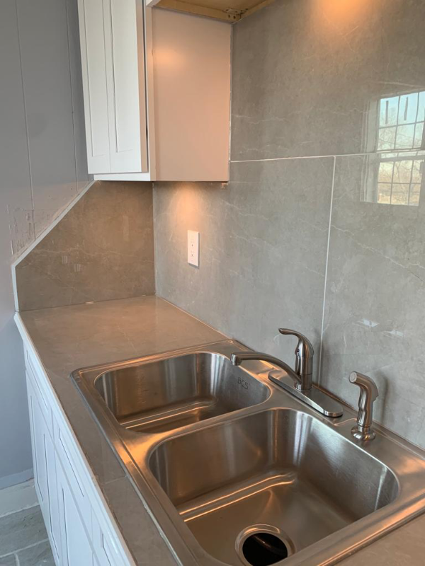 2601 Fort Ave #4 - Photo 3 of 9