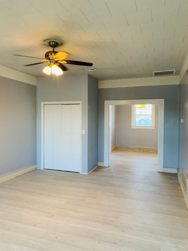 2601 Fort Ave #4 - Photo 4 of 9